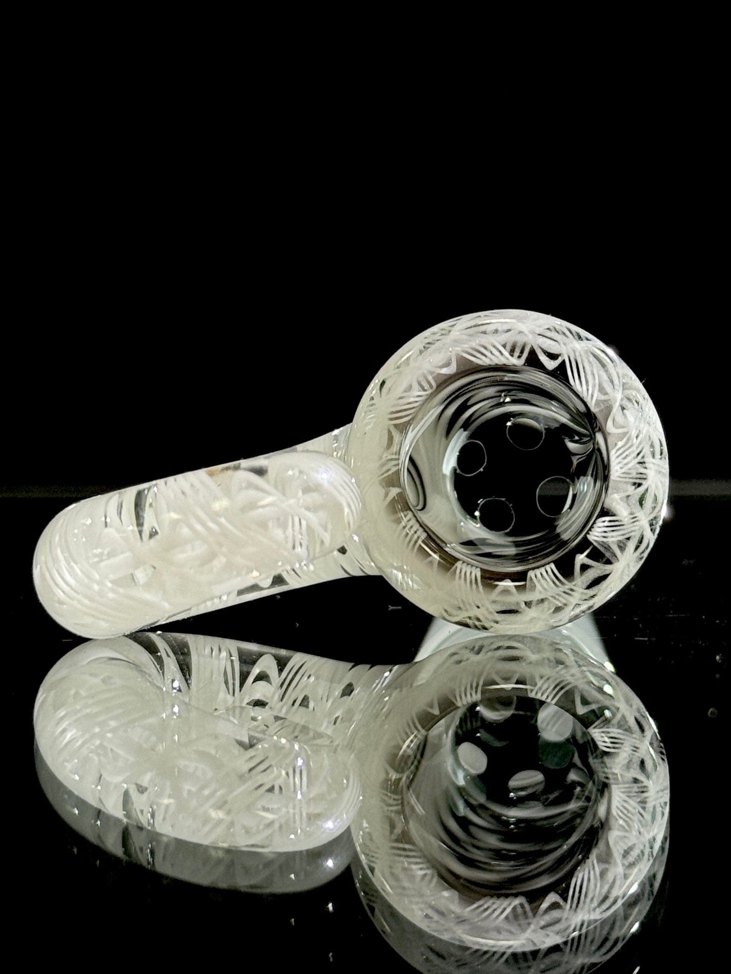Willstar Glass 18mm Slide - Design #3A Black & White Default Headies Hideout