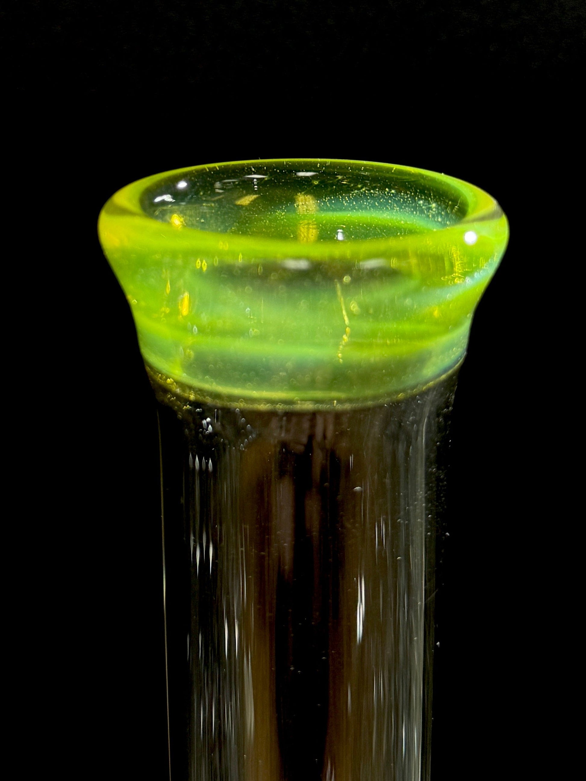 IV Glass Inline Default Headies Hideout