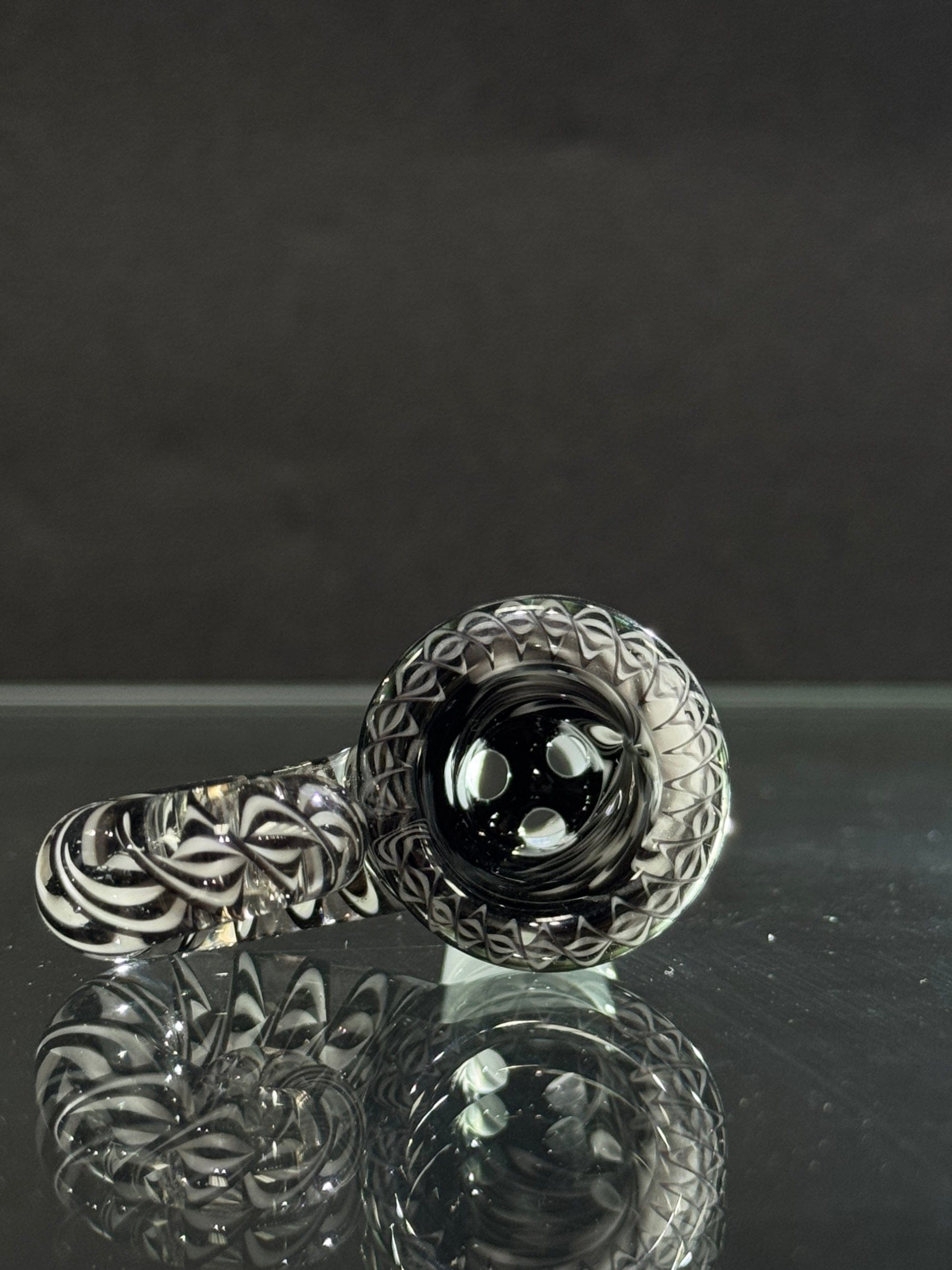 Willstar Glass 14mm Slide - Design #3A Black & White Default Headies Hideout