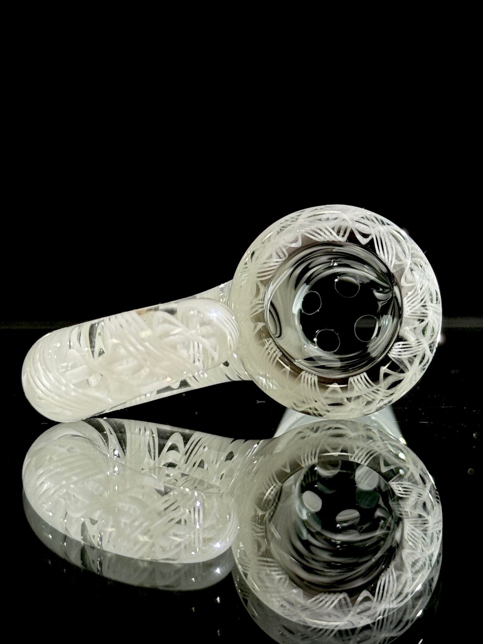 Willstar Glass 18mm Slide - Design #3A Black & White Default Headies Hideout